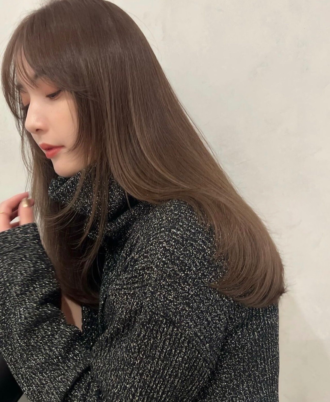 For glossy hair that can stand up to humidity